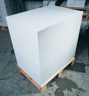 Бумага готова и нарезана. Фабрика Stora Enso